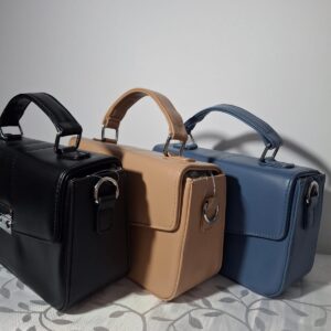 Kit Bolsa Feminina Estruturada com Alça de Mão e Transversal + Carteira Multi-Divisórias "Fashion"